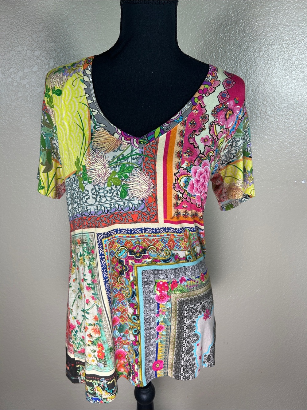Johnny Was Patchwork Floral Bamboo Knit Top XS Colorful Boho Stretch